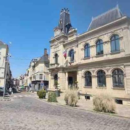 Le Petit Nid A 2 Min Gare / Centre Meulanアパートメント エクステリア 写真